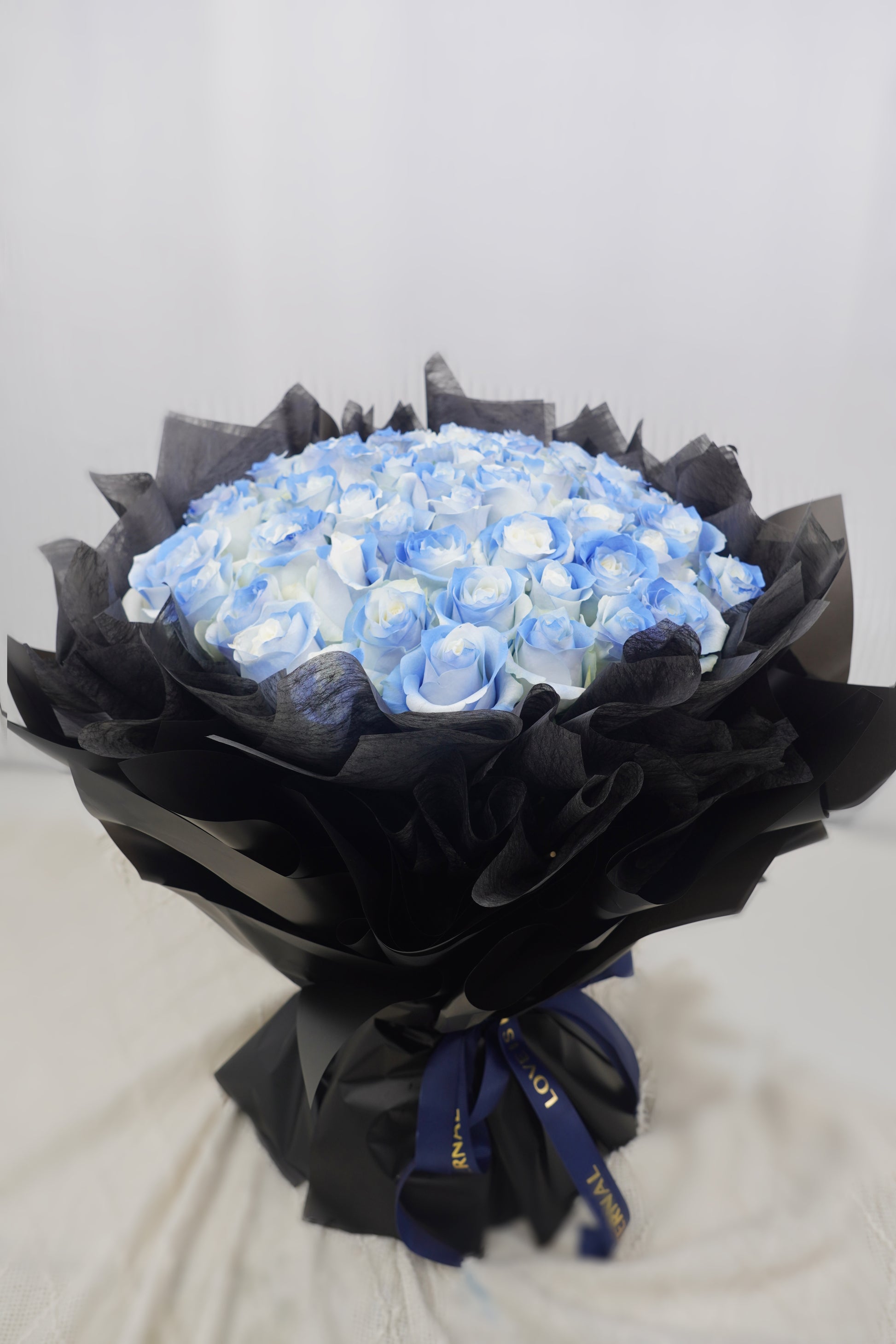 Eternal Night Star River |Lite Blue Roses