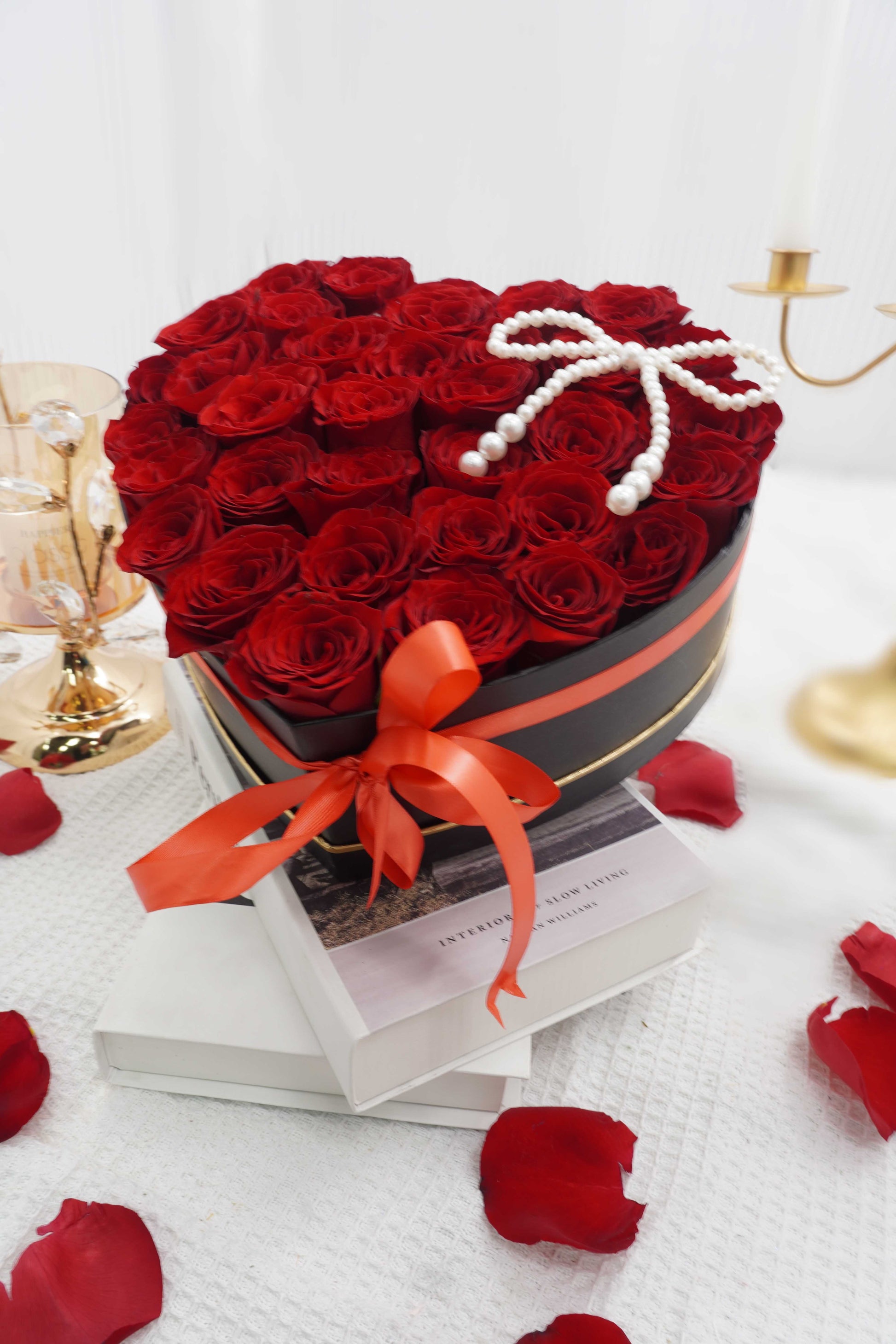 Classic Eternal Heart Shape Love 31 Rose Gift Box