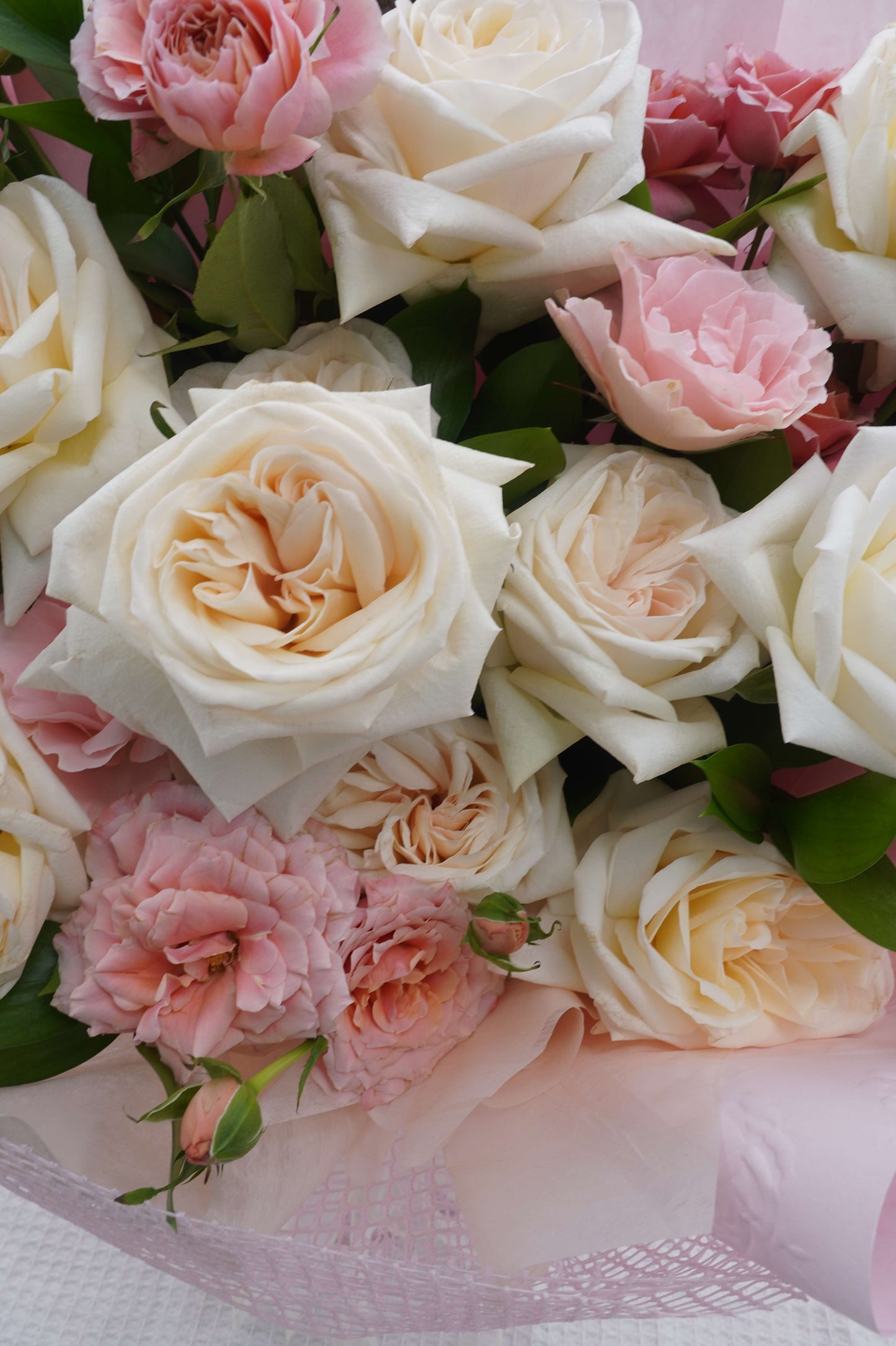 Bubble of Flowers | Mixed Rose Bouquet