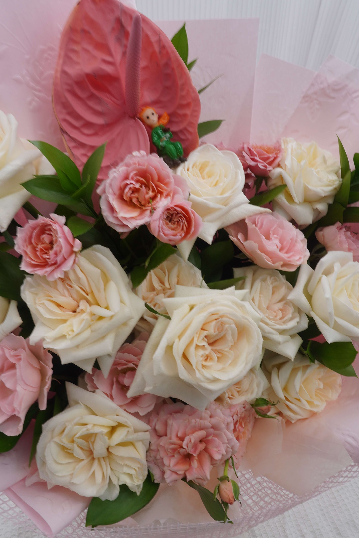 Bubble of Flowers | Mixed Rose Bouquet