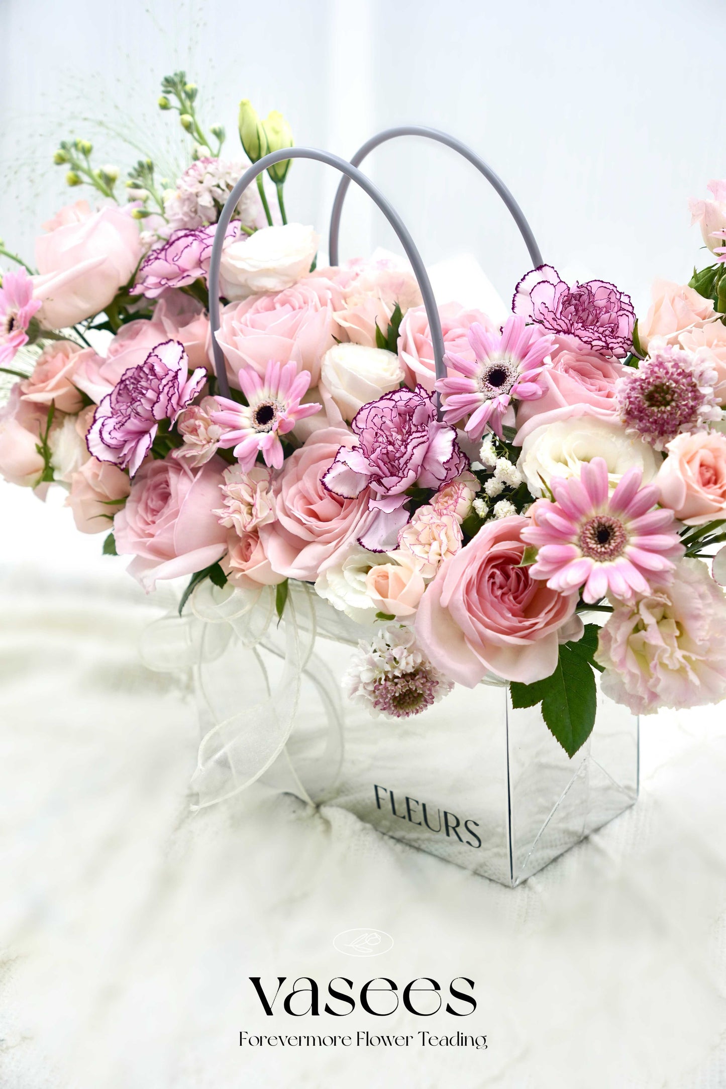 Niche Handbag Bouquet