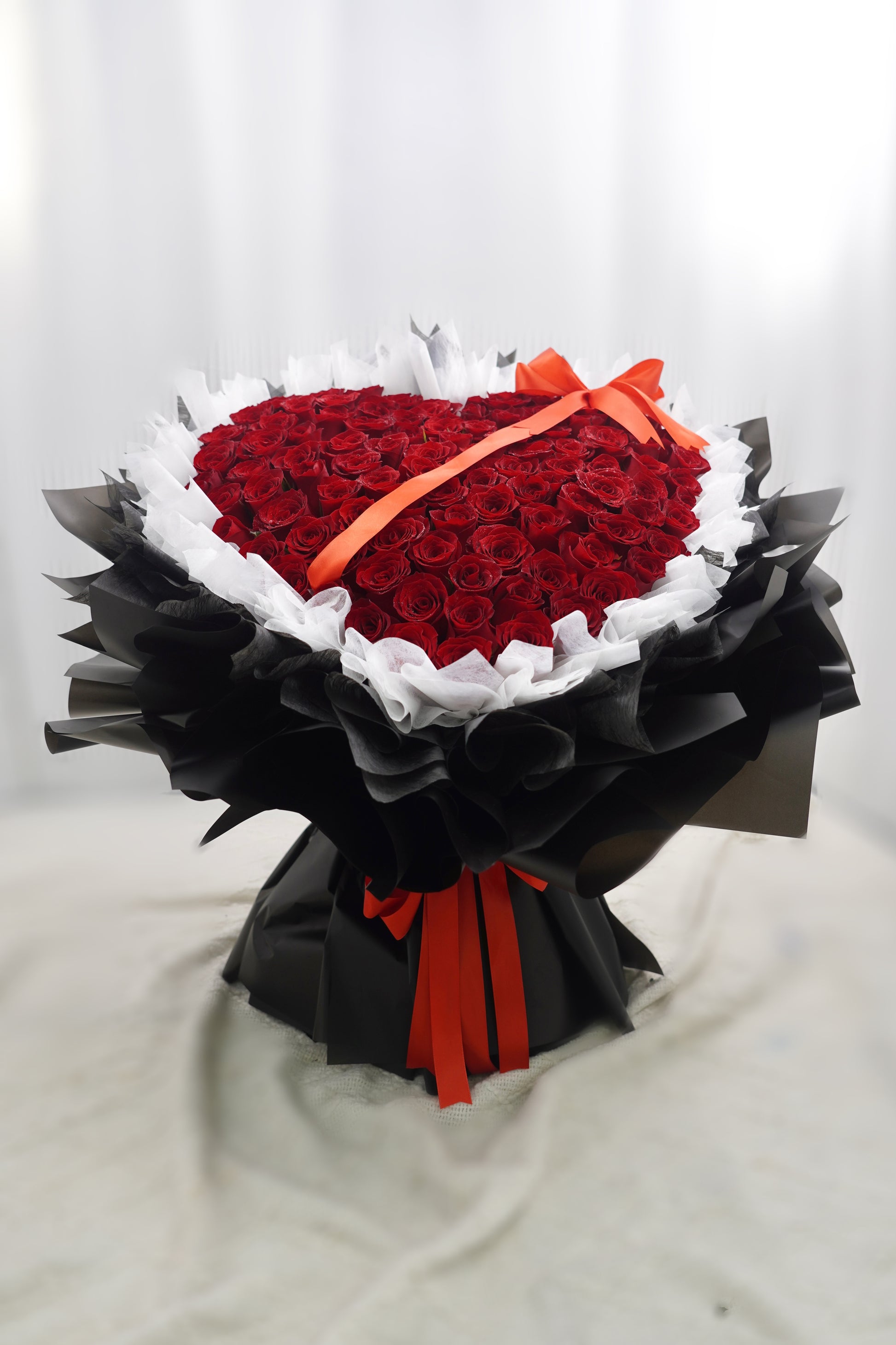 Rose Love Letter | Premium Red Roses