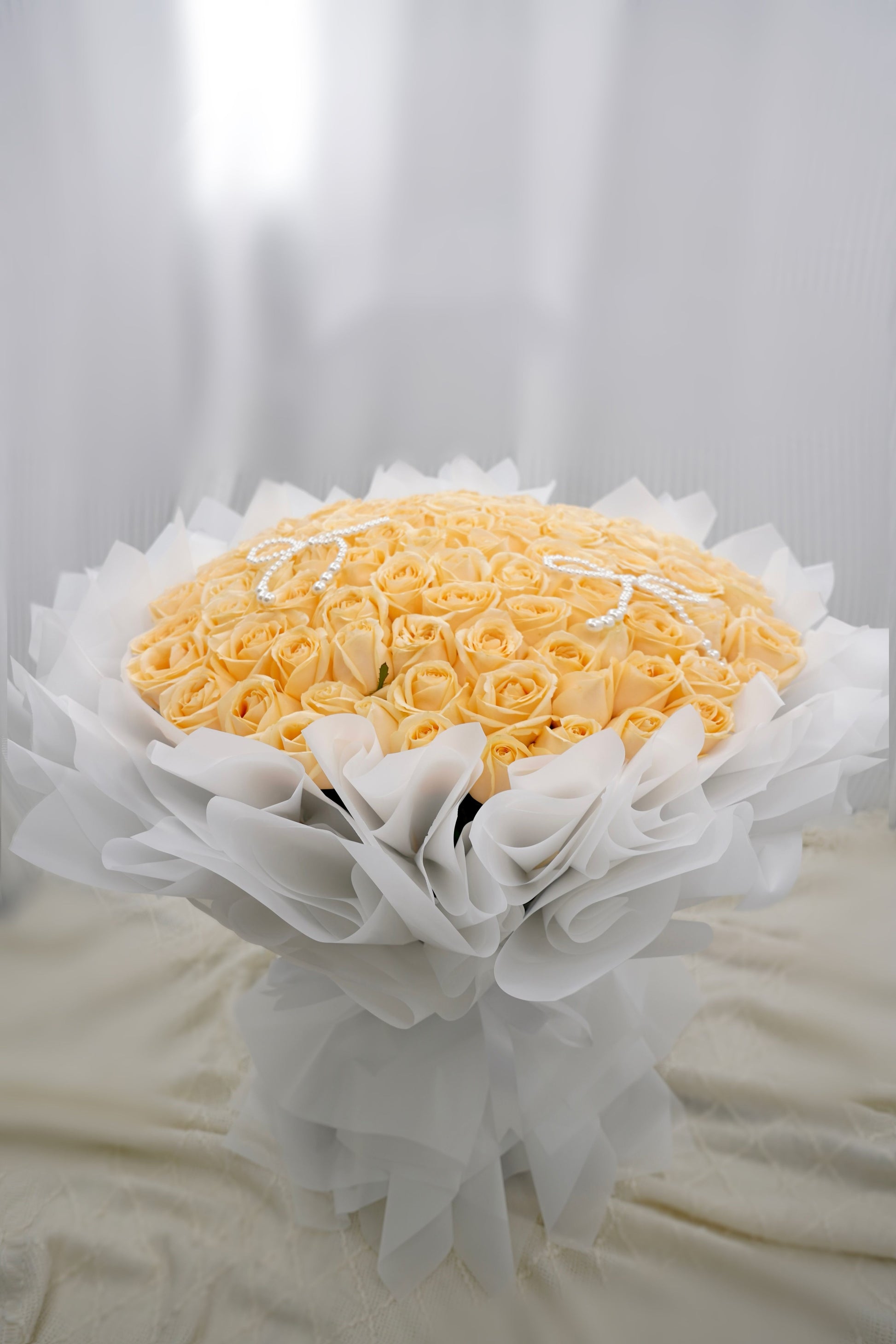 Follow Romanticism | Champagne Roses