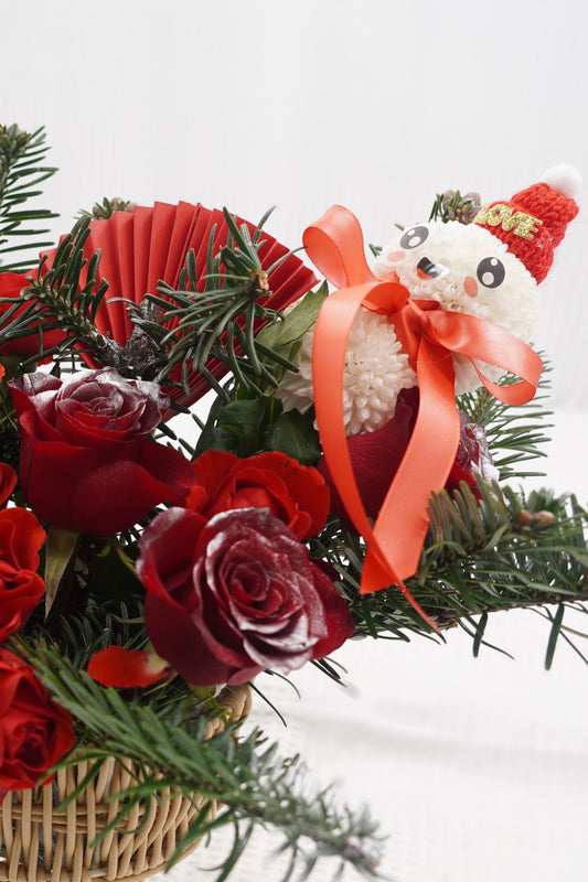 Christmas Ice Cream Bucket Bouquet