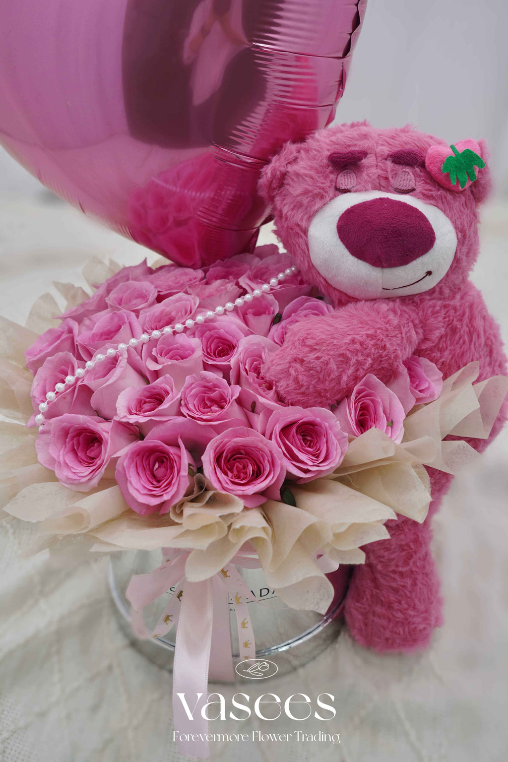 Perfume Strawberry Bear | 31 Rose Bear Balloon Combo