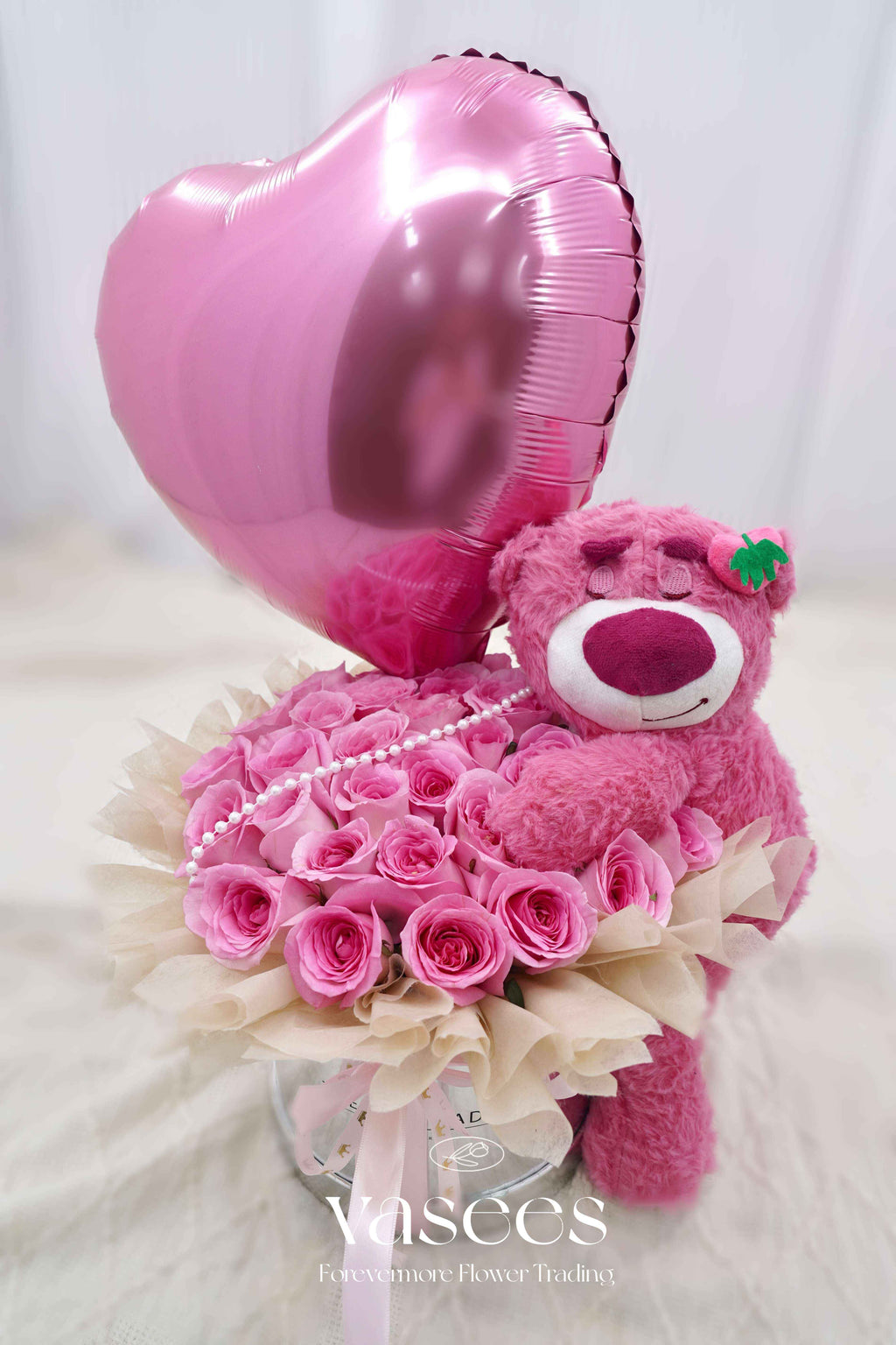Perfume Strawberry Bear | 31 Rose Bear Balloon Combo