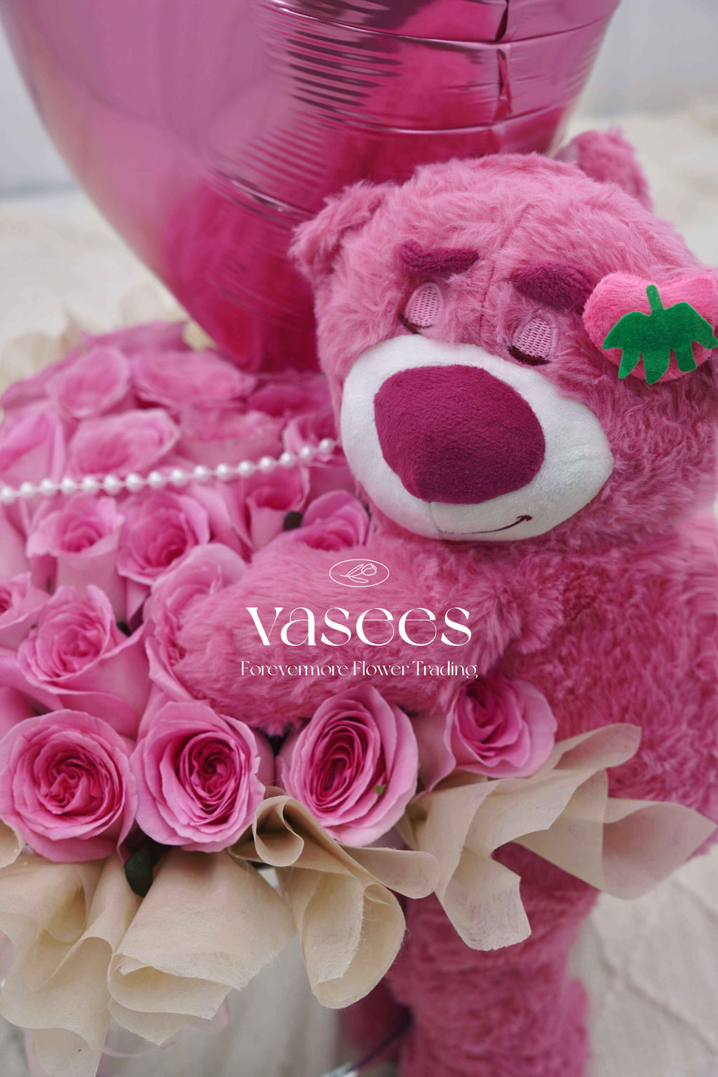 Perfume Strawberry Bear | 31 Rose Bear Balloon Combo