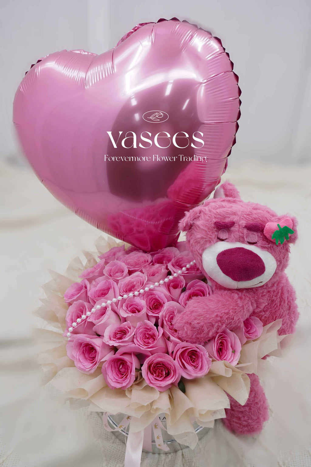 Perfume Strawberry Bear | 31 Rose Bear Balloon Combo