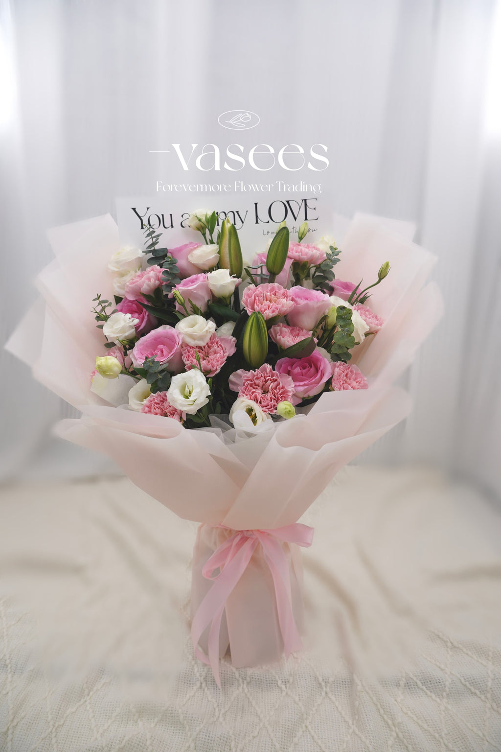 Tenderness In The World |  Carnation Rose Mixed Bouquet