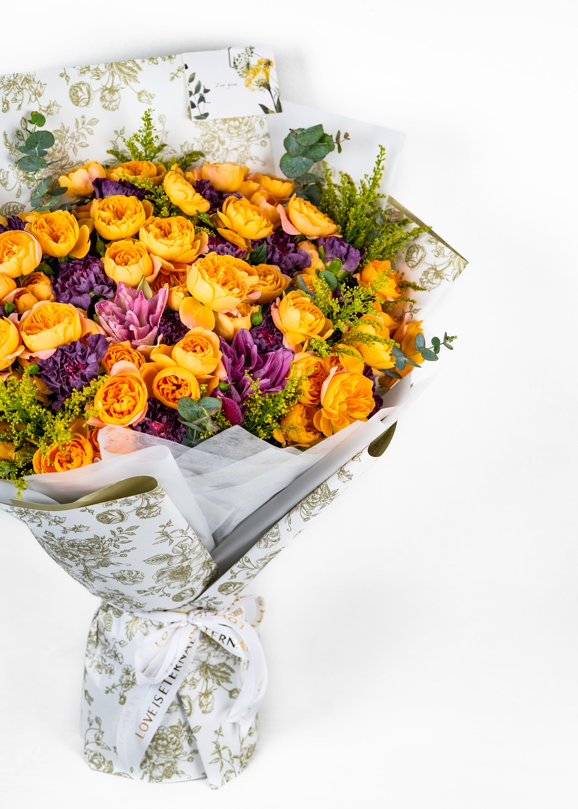 The Royal Contrast Bouquet