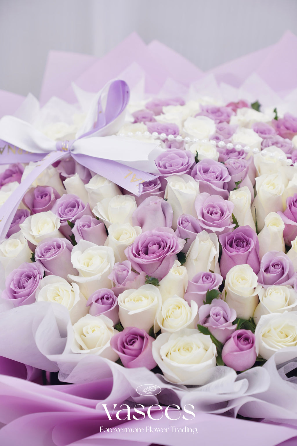 Purple And White Tones | Mixed Bouquet Of Purple And White Roses
