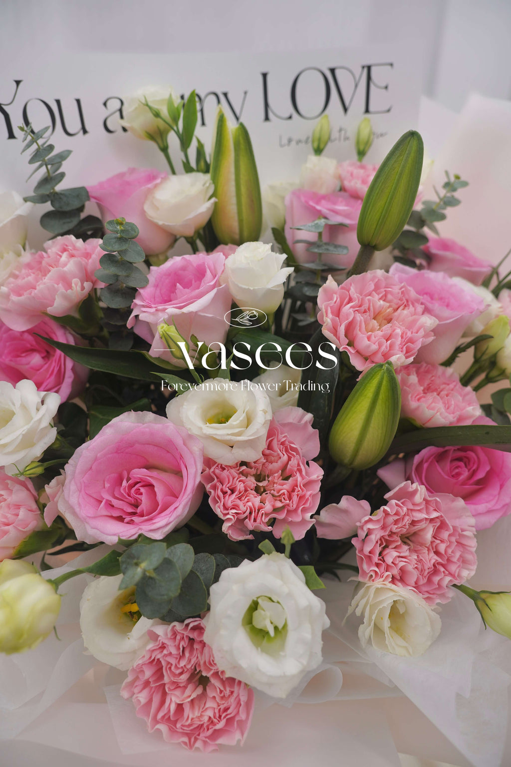 Tenderness In The World |  Carnation Rose Mixed Bouquet