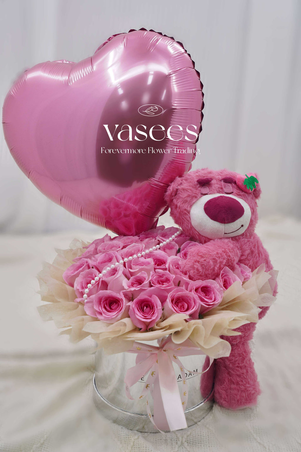 Perfume Strawberry Bear | 31 Rose Bear Balloon Combo