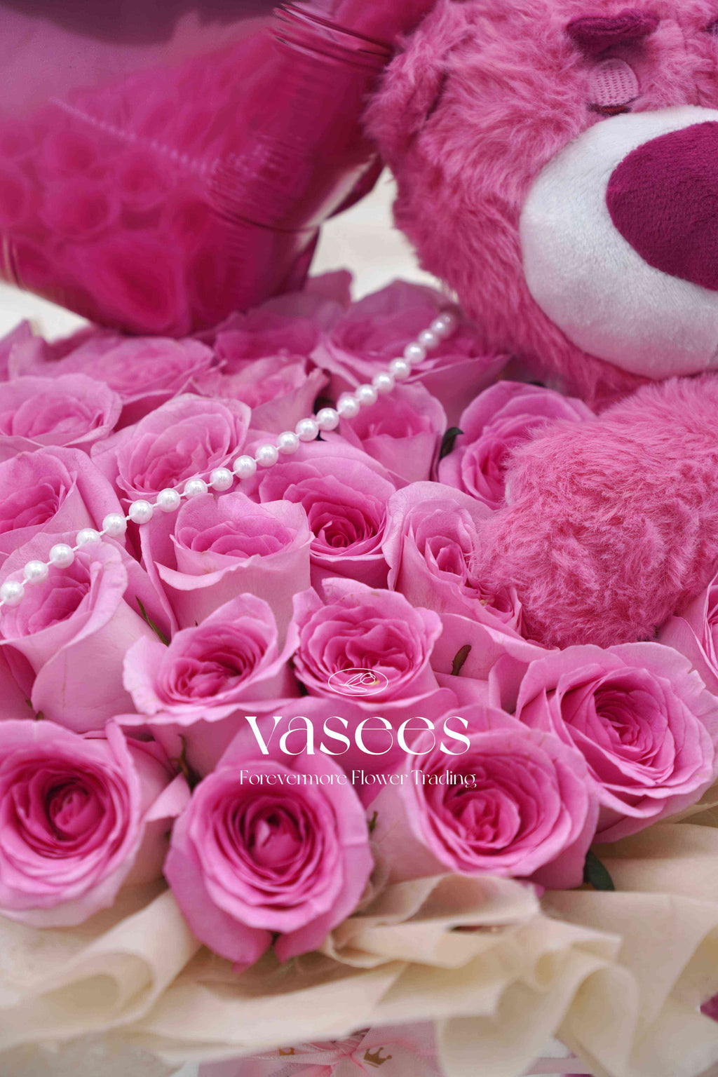 Perfume Strawberry Bear | 31 Rose Bear Balloon Combo