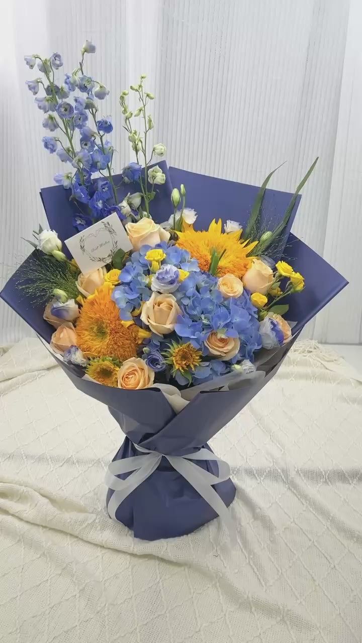 Oil Painting | Blue Orange Contrasting Bouquet